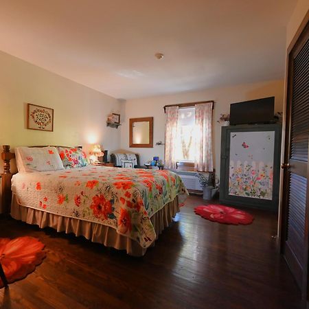 La Perla Restaurant & Country Inn Averill Park Екстериор снимка