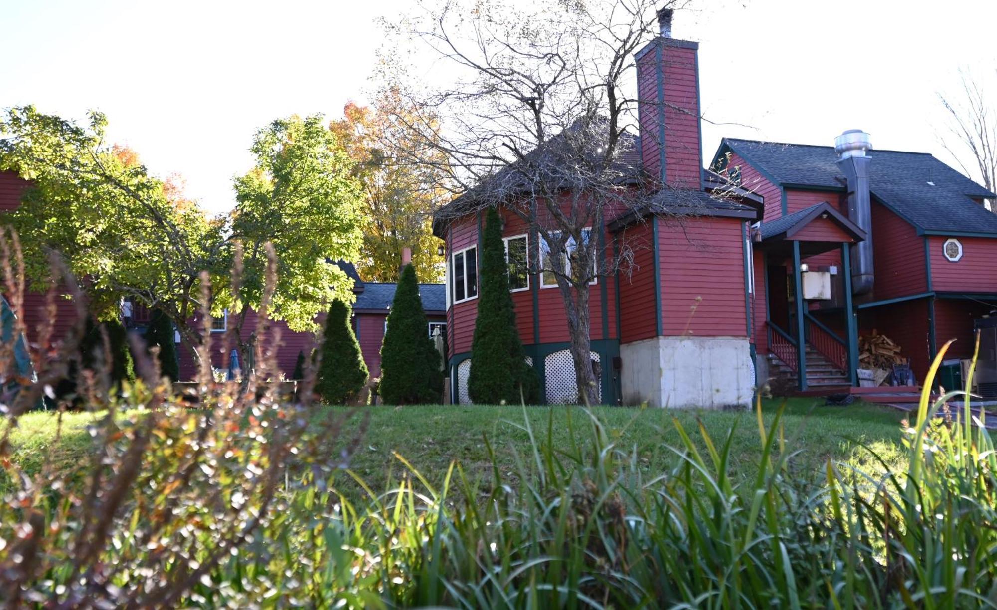 La Perla Restaurant & Country Inn Averill Park Екстериор снимка