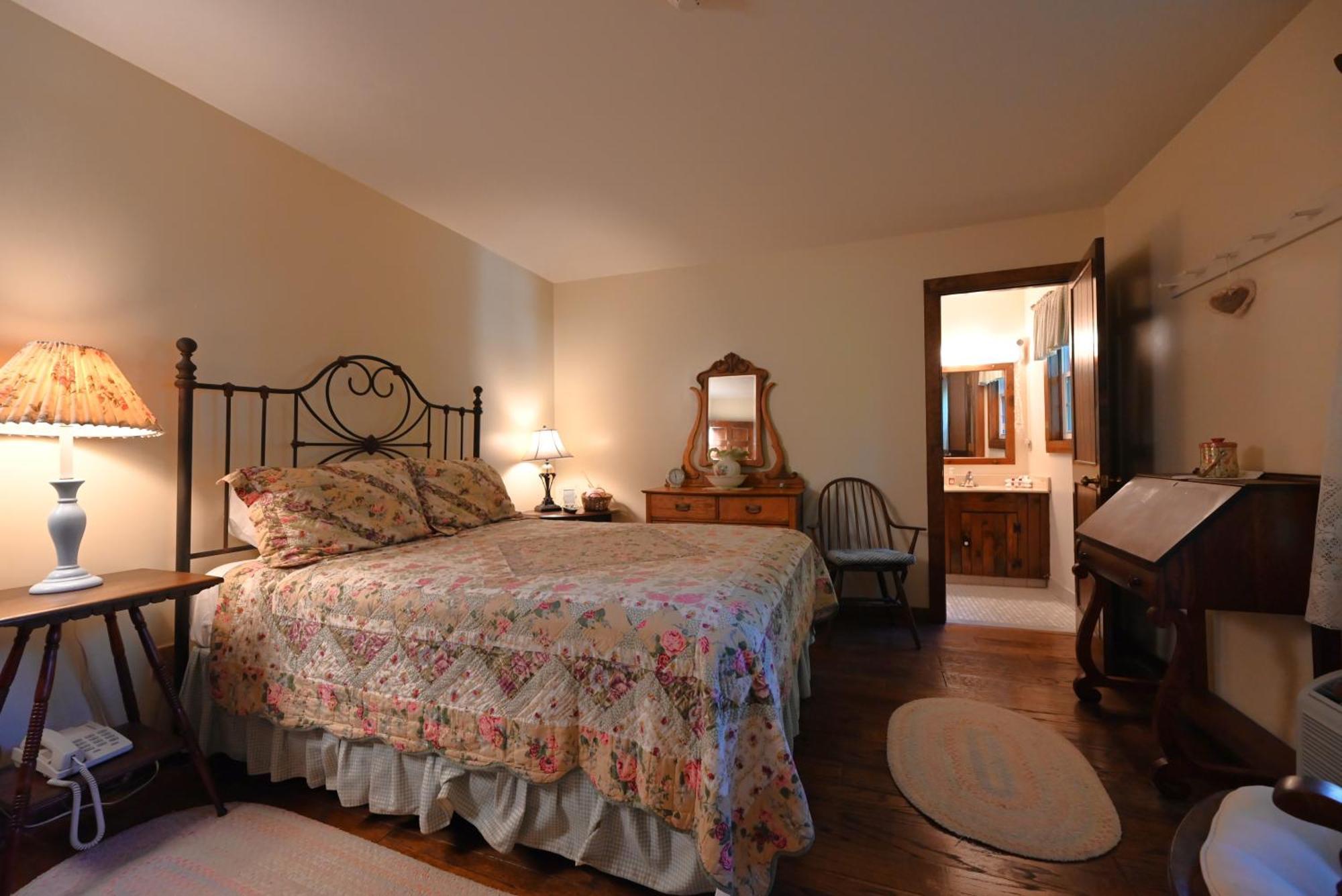 La Perla Restaurant & Country Inn Averill Park Екстериор снимка