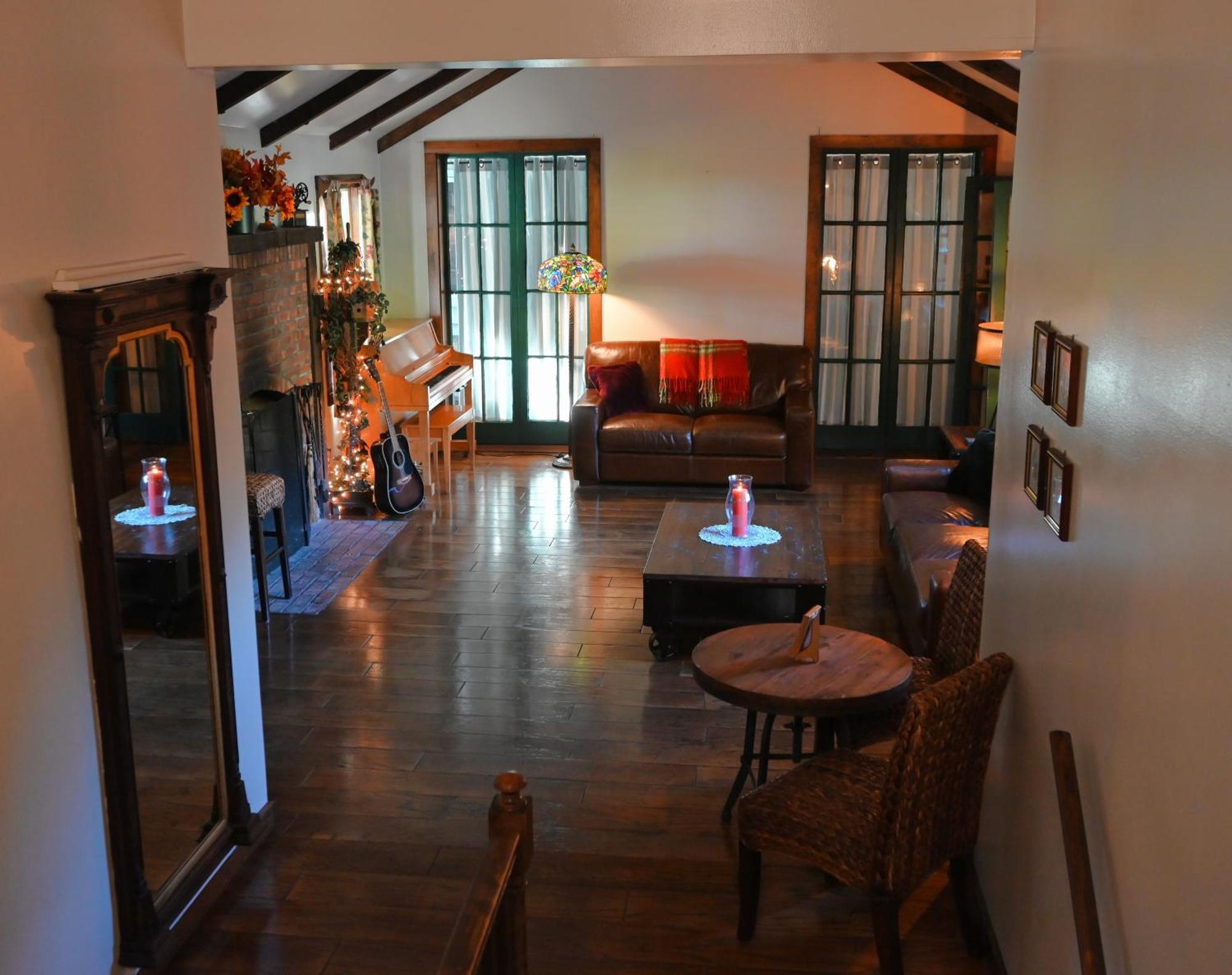 La Perla Restaurant & Country Inn Averill Park Екстериор снимка