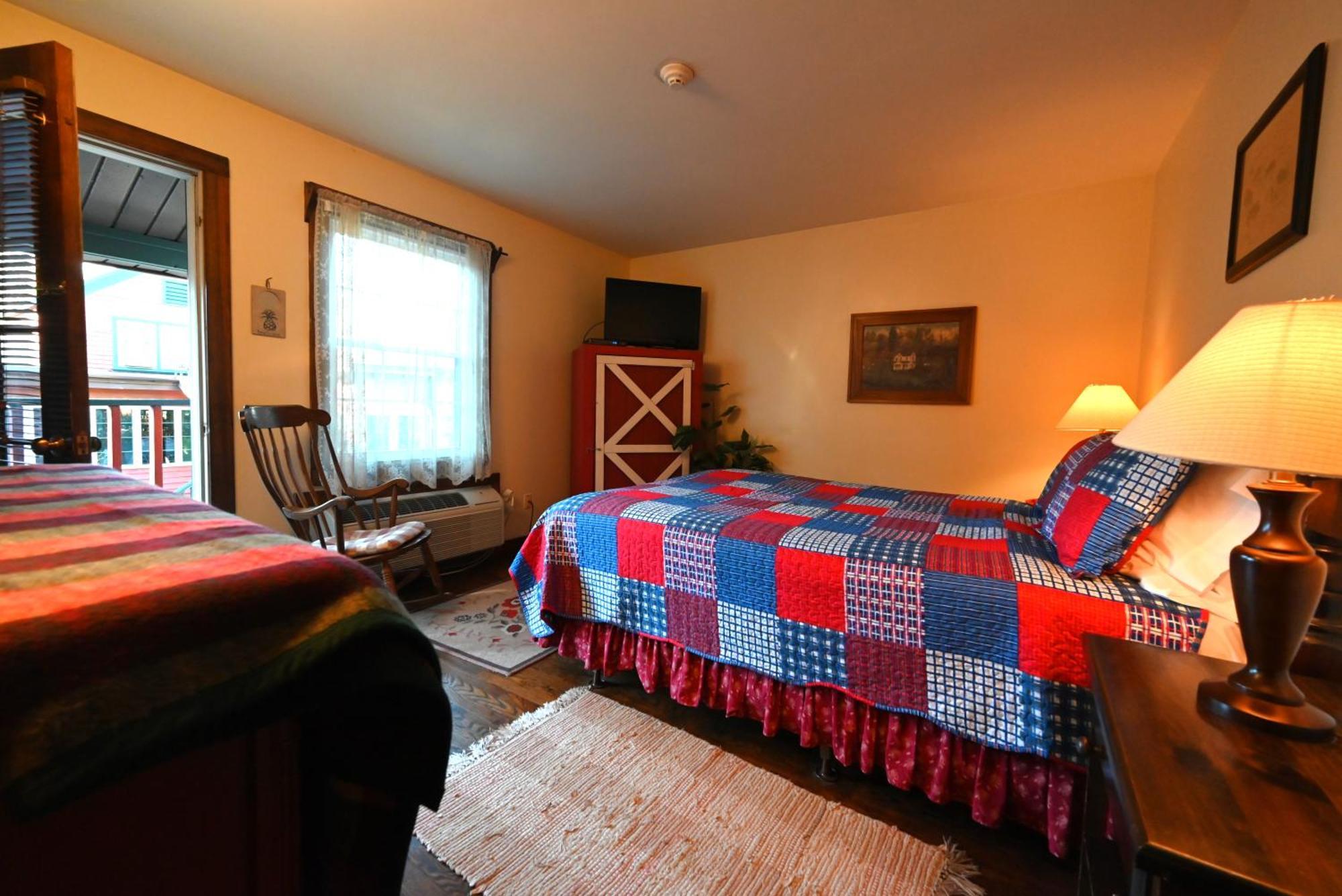 La Perla Restaurant & Country Inn Averill Park Екстериор снимка
