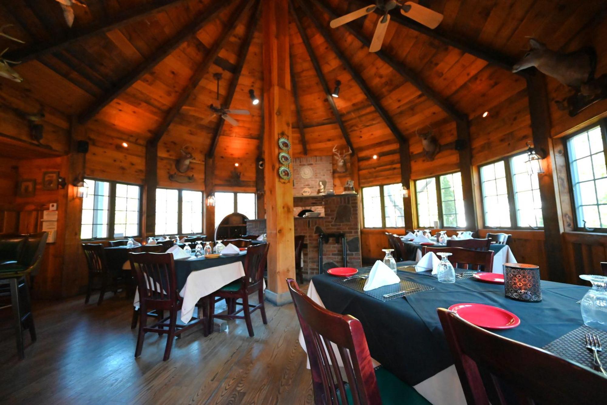 La Perla Restaurant & Country Inn Averill Park Екстериор снимка